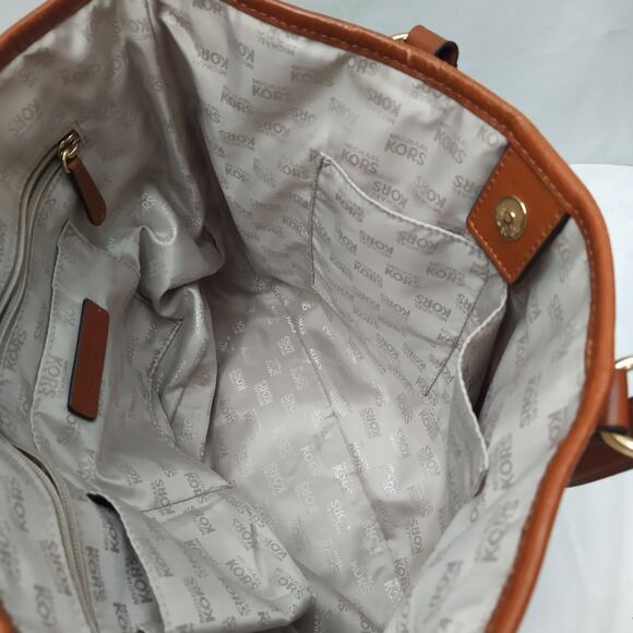 Michael Kors Jet Set Ivory Canvas Leather Trim Double Handles Tote Bag - Picture 14 of 16